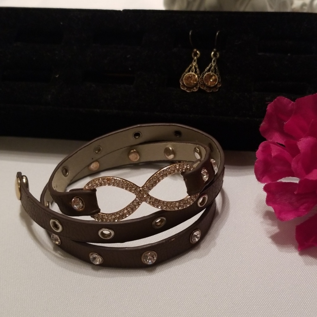 Multiple Wrap Bracelet With Earrings